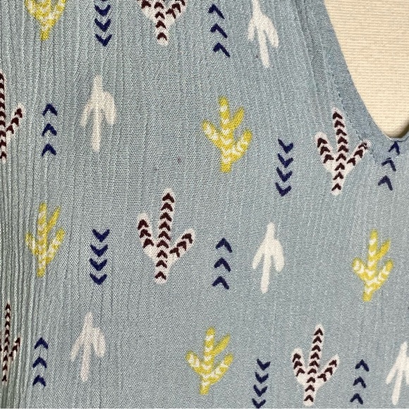 Mine L cactus print top blue gray - Picture 10 of 11